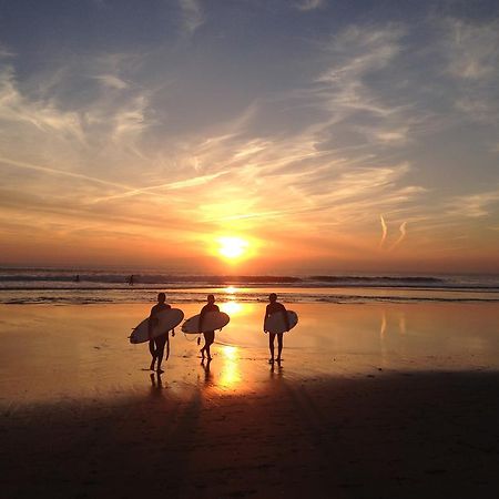 Carcavelos Surf House Kültér fotó